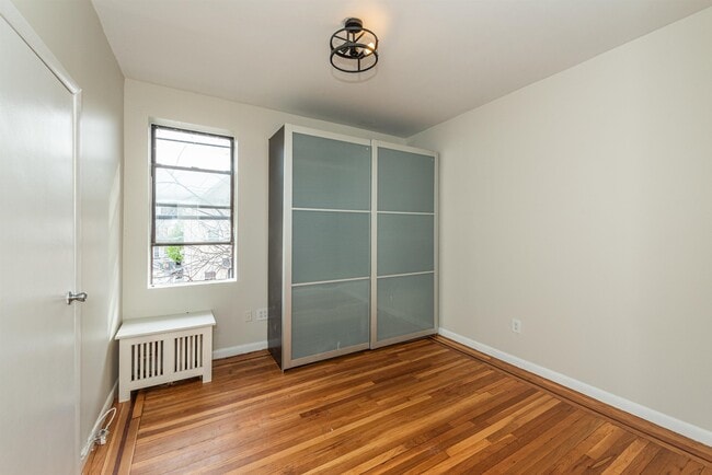 Building Photo - 7111 Palisade Ave