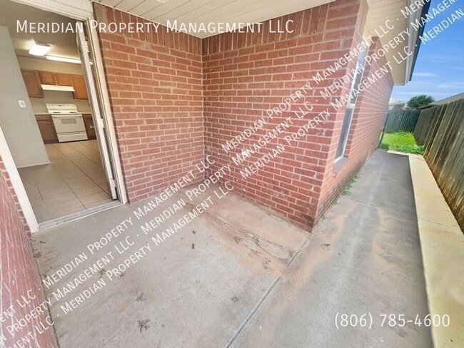 Building Photo - 515 N Brentwood-A