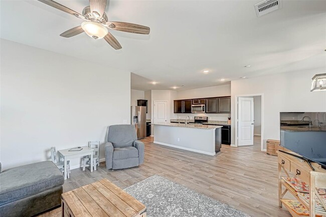 Building Photo - 10145 Pappas Dr