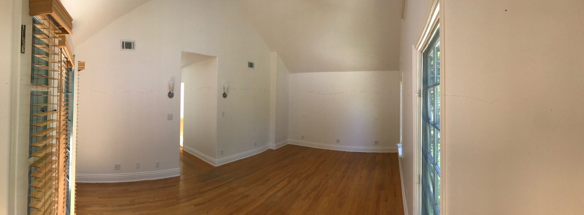 Primary Bedroom looking towards En Suite Bathroom - 325 S Berkeley Ave