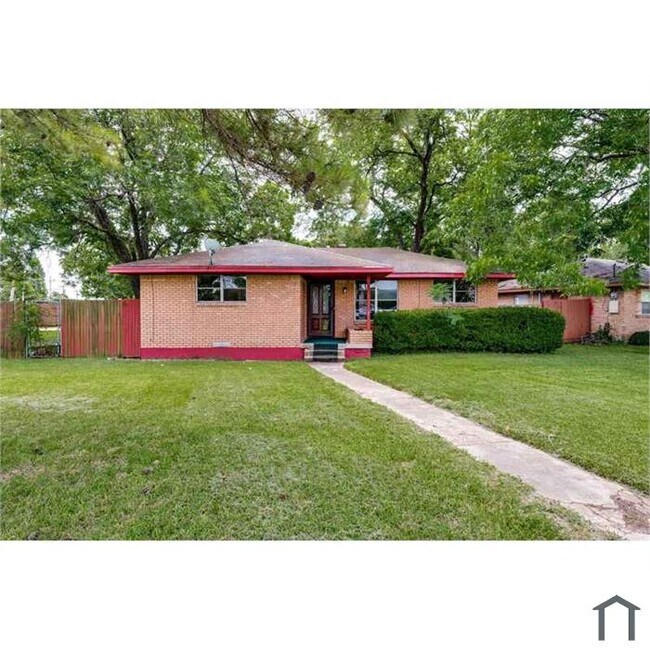 Building Photo - 3418 Linfield Rd