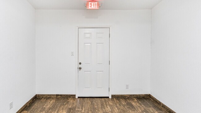 Building Photo - 4530 Walzem Rd