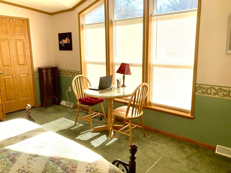Sitting area in Master BR - 45 Abbott St