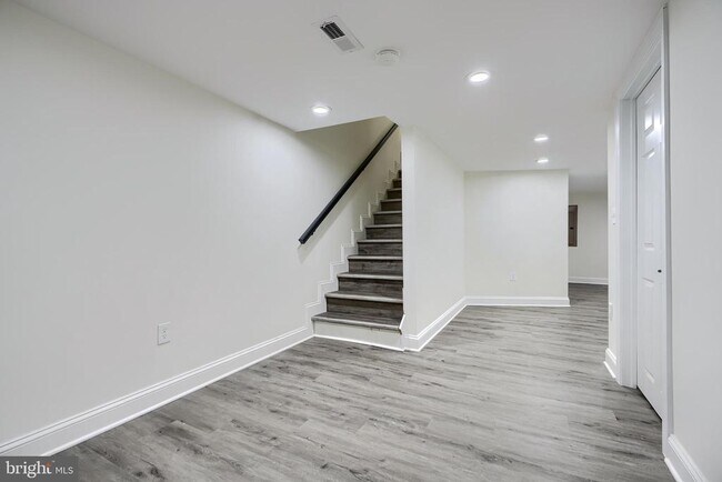 Building Photo - 4911 Cordelia Ave