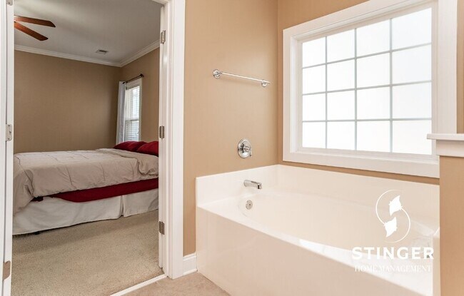 Building Photo - 39 Gadwall Dr W