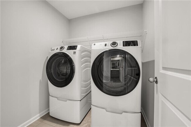 Building Photo - 1280 Jordan Brook Dr