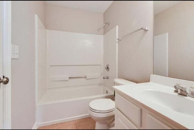 Building Photo - 1306 Thornborough Dr