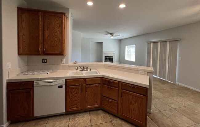 Building Photo - 1003 Duxbury Ct