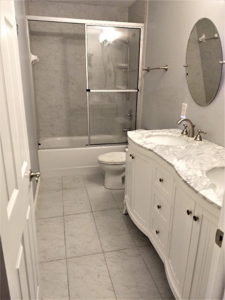 Building Photo - 225 Circle Dr