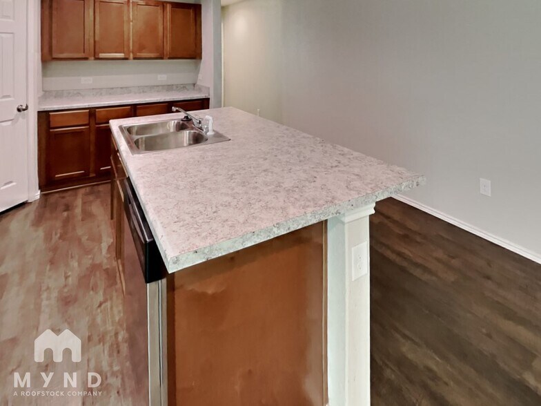 Building Photo - 3806 Colemans Run