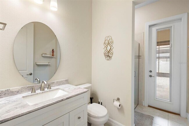 Building Photo - 8000 Leaf Grv Cir