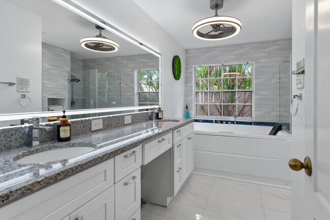 Building Photo - 348 Eagleton Golf Dr