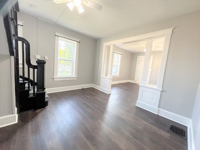 Building Photo - 217-217 S 9th St