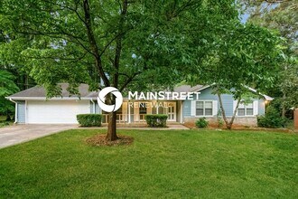 Building Photo - 3 Bedroom Pet-Friendly Home in Covington, GA with Main Street Renewal