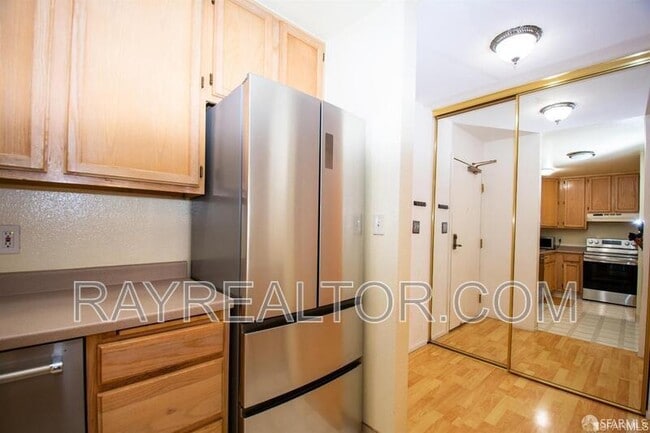 Building Photo - 2225 23rd St