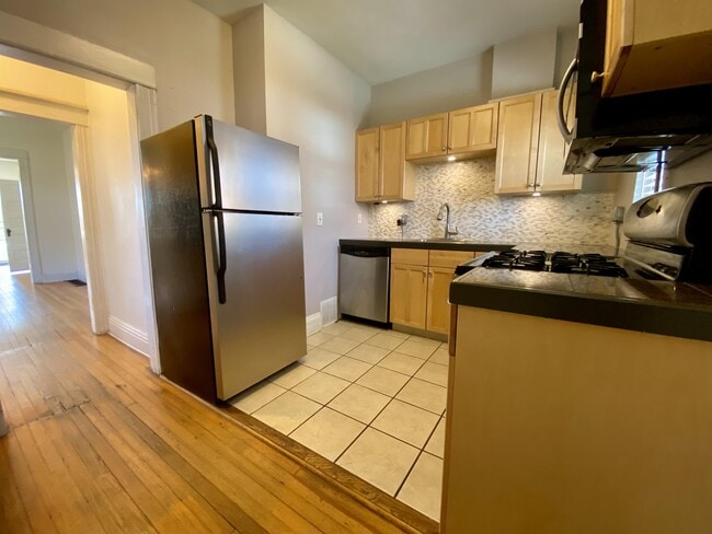Building Photo - 2965 W Denver Pl