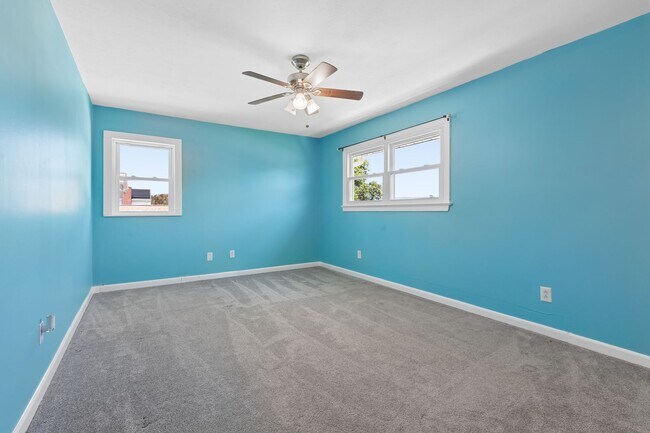 Building Photo - 29 Adriatic Ave
