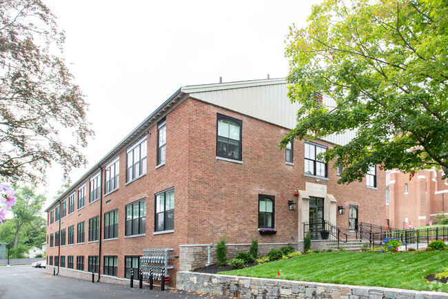 Building Photo - Schoolhouse Commons