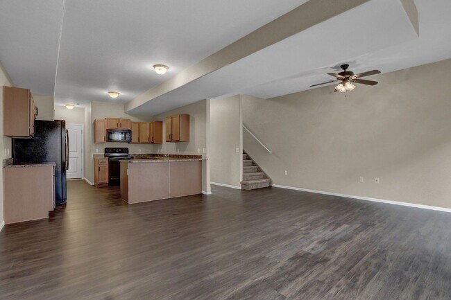 Building Photo - 5322 Canadian Rose View