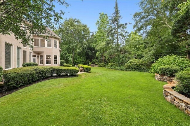 Building Photo - 2503 Regency Lake Dr