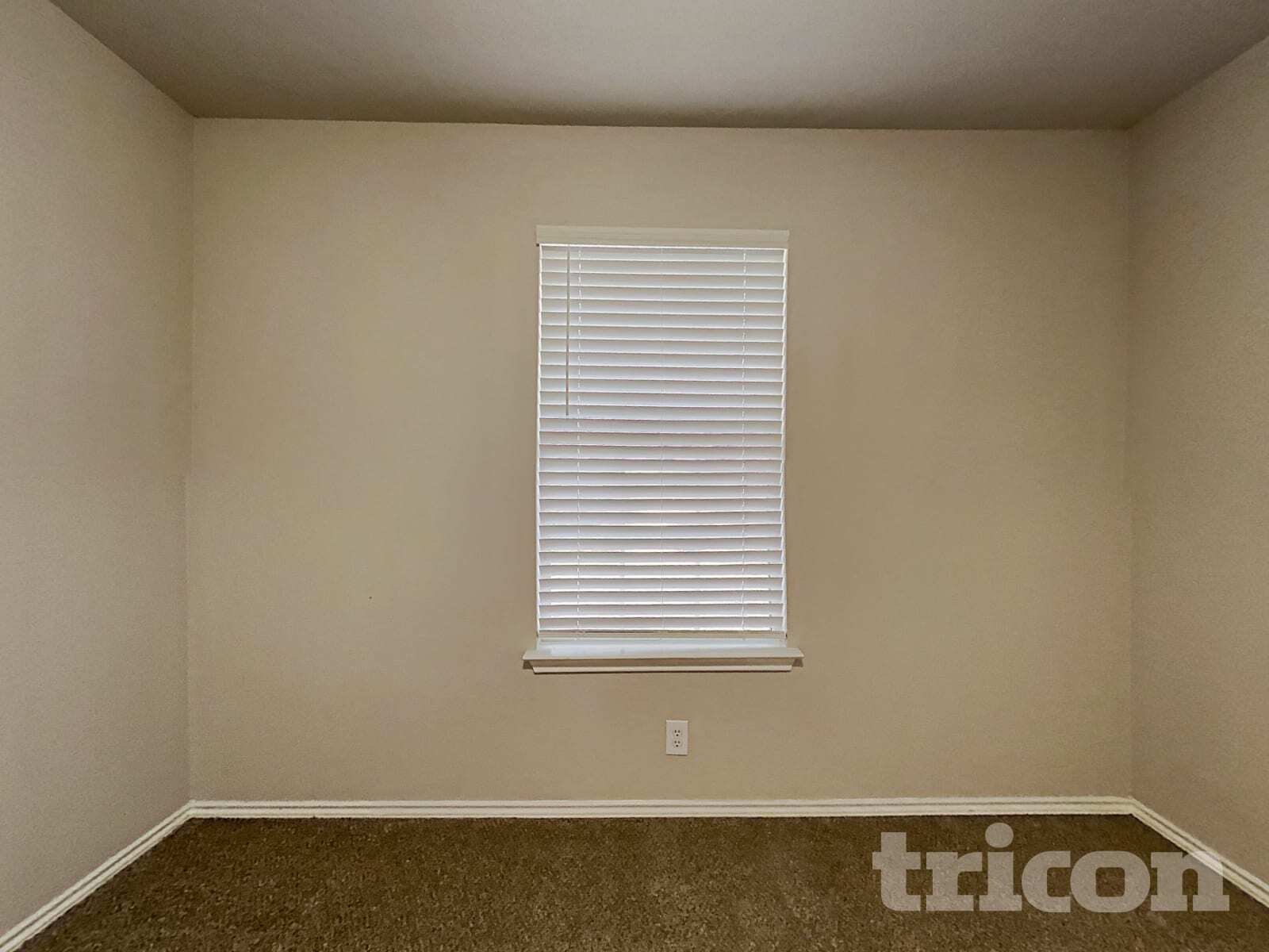 Building Photo - 7034 Daybreak Peaks