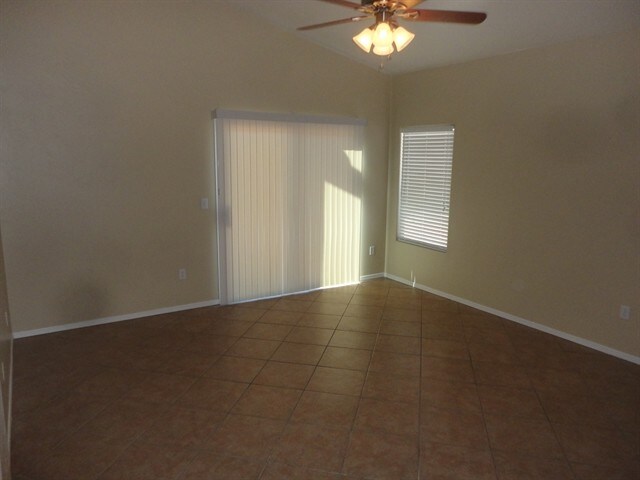 Building Photo - 5711 W Shady Grove Dr