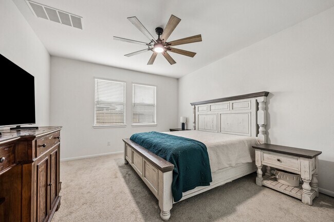 Building Photo - 1189 Bluebonnet Trl
