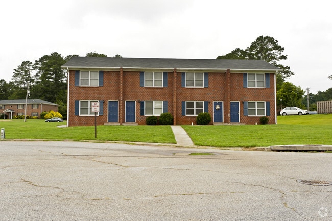 Building Photo - 11-57 Edgefield Ln NW