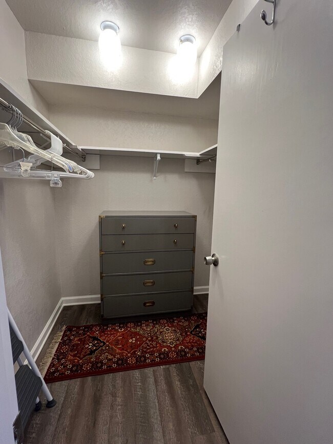 Building Photo - 168 Barilla Pl