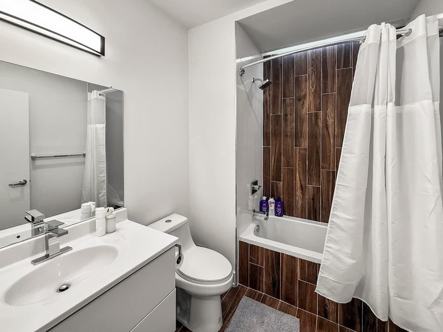 Building Photo - 1214 N American St