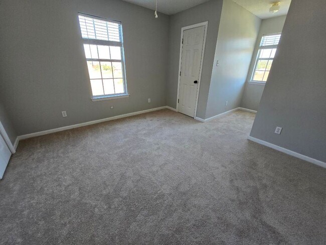 Building Photo - 1028 Kierre Dr