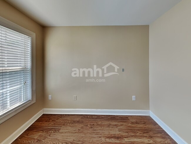 Building Photo - 1004 Ponape Ct