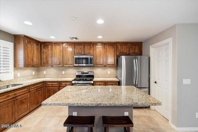 Building Photo - 6940 E Cochise Rd