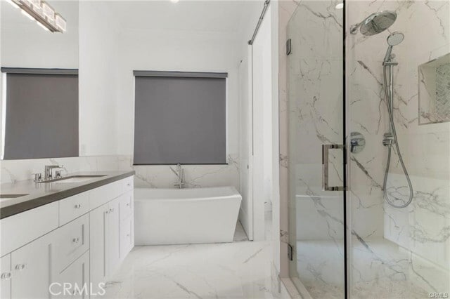 Building Photo - 5537 Vanalden Ave