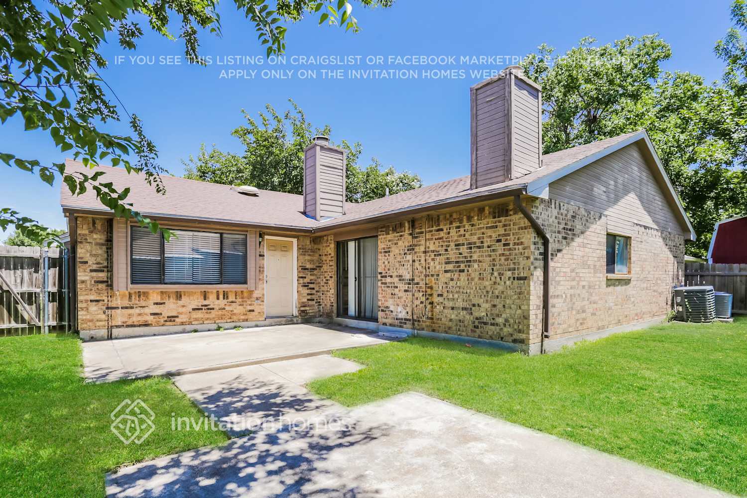 Building Photo - 2665 Claremont Dr