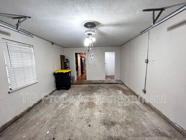 Building Photo - 430 Trout River Dr