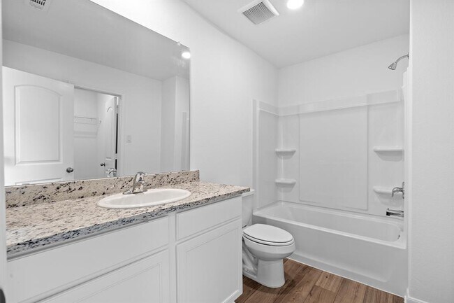 Building Photo - 242 Myrtle Oak Dr