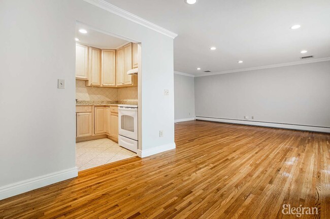 Building Photo - 76 Westchester Ave