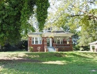 Building Photo - 517 Creswell Ave