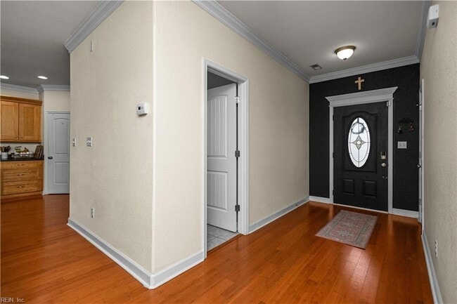 Building Photo - 3424 E Bonner Dr