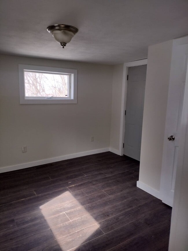 Building Photo - 249 S Peterboro St