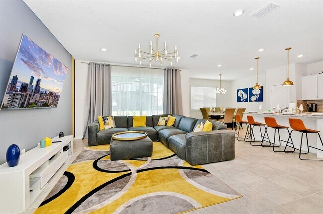 Building Photo - 7212 Oakmoss Loop