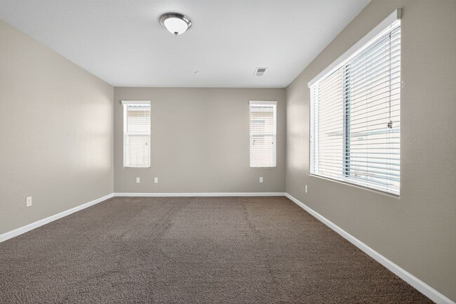 Building Photo - 3751 Amity Ln