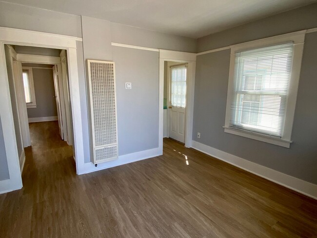 Building Photo - 2315-2317 State Street