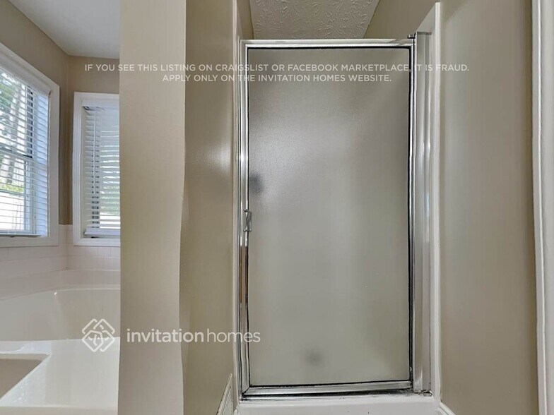 Building Photo - 650 Trellis Pond Ct