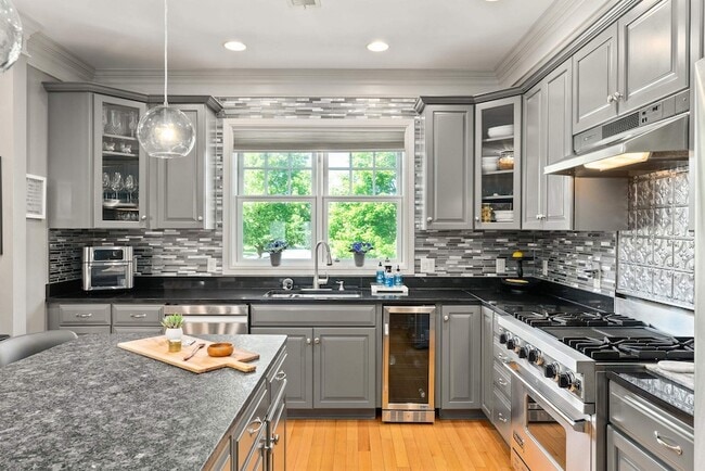 Building Photo - 3369 Preston Shore Dr