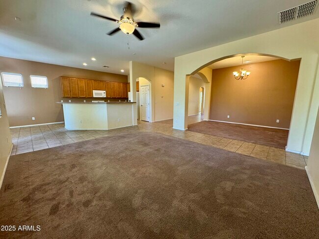 Building Photo - 2407 W Crimson Terrace