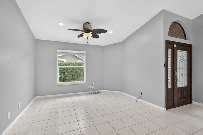 Building Photo - 6064 Beaconwood Rd