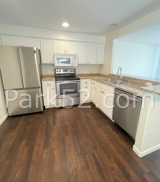 Building Photo - 3 bedroom Townhome in Gig Harbor