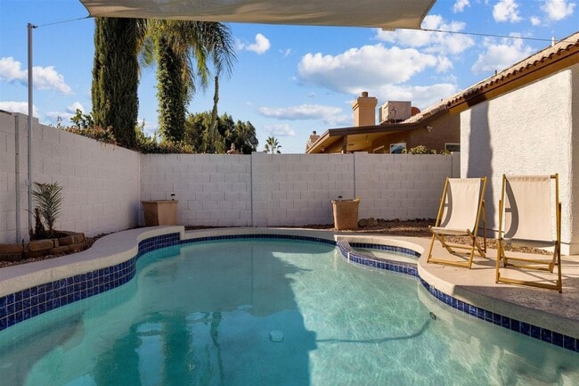 Building Photo - 4525 E Angela Dr